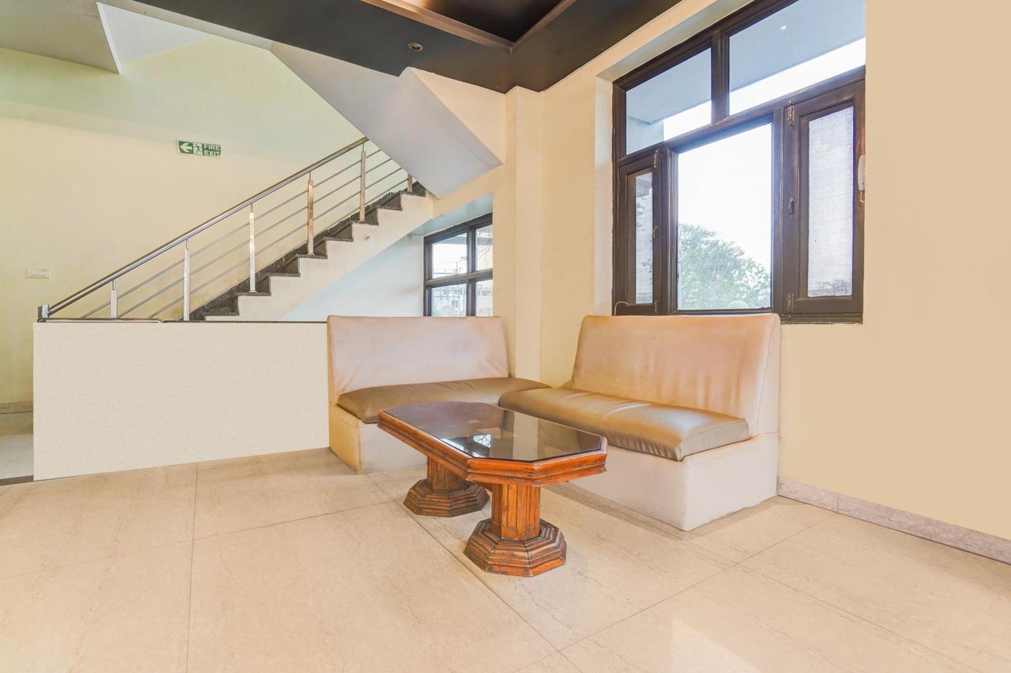 Super Townhouse Sikar Road Jaipur Formerly Hotel Aroma Inn Экстерьер фото