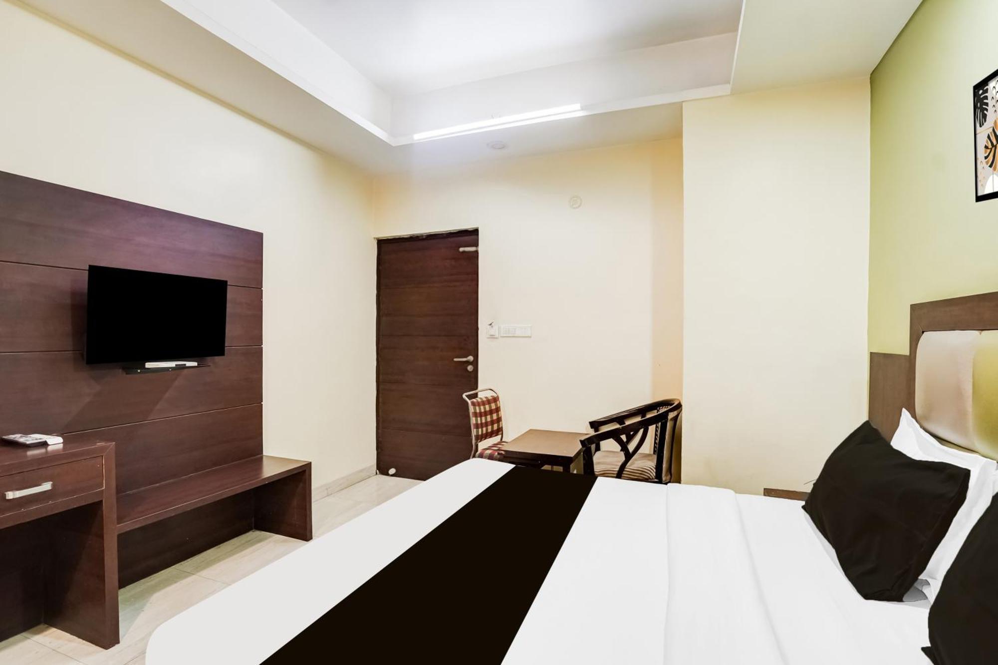 Super Townhouse Sikar Road Jaipur Formerly Hotel Aroma Inn Экстерьер фото